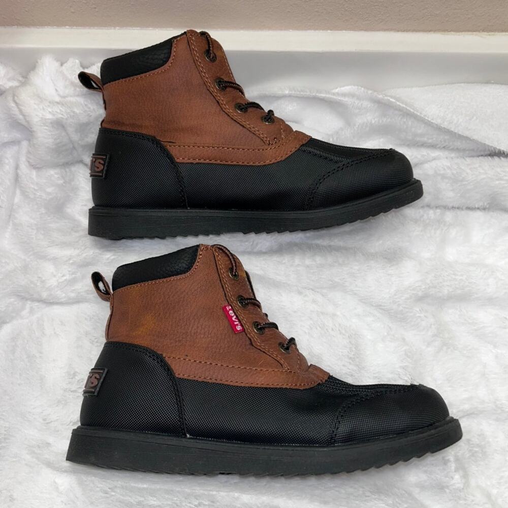 Levi’s Kids Duck Boots Brown Black Ankle Boots Size 4 Waterproof Style - Picture 3 of 8